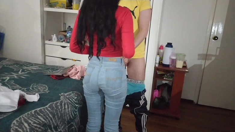 Jopy sex: Gerçek amatör seksi laura kendine dokunurken yakalandı, bu yüzden çok heyecanlı...