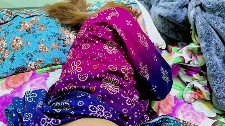 Faryal: Prstění kundičky indické bhabhi