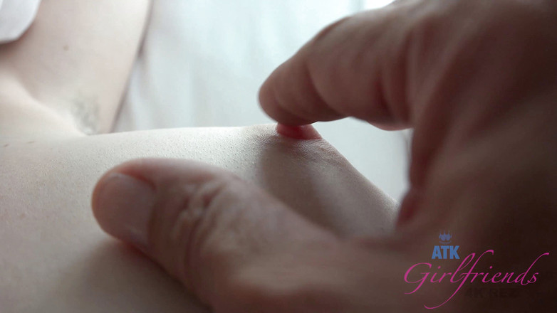 ATK Girlfriends: Virtuální dovolená v Londýně s Emmou Evins 5/6