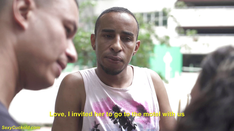 Sexy Cuckold: Braziliaanse gespierde moederkont wordt vernietigd