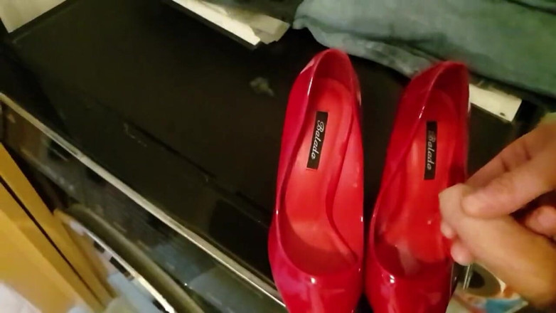 Milosbroz: Red high heel my gf cum