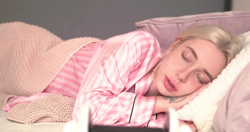 Loly Nebel Studio: Buongiorno con la tua fidanzata virtuale