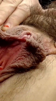 Grandes lábios sexy da buceta jogando enormes lábios closeup