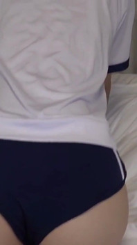 Treasure Footage Found Today. Slim Beauty Switches to Bloomers After Bath Creampie Secret.