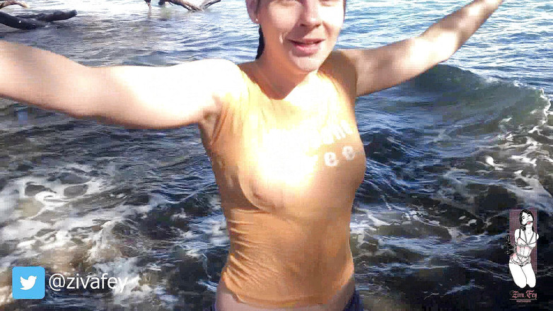 Ziva Fey: Ziva Fey - 海で完全に服を着て濡れる