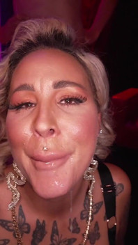 Ral Gangbang Kinky Girl