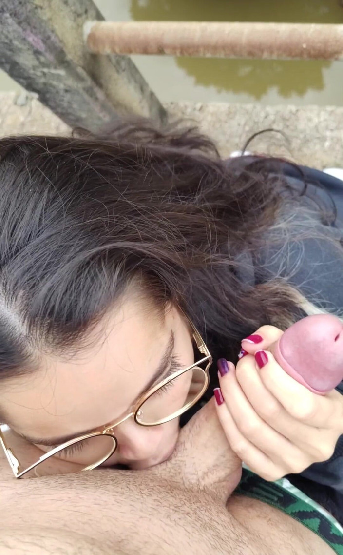 Wellington Ribeiro: Venkovní kouření s výstřikem na obličej White Moon