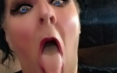 HerculesnVENUS: Une juteuse lâche sa chatte par les léchages de ton...