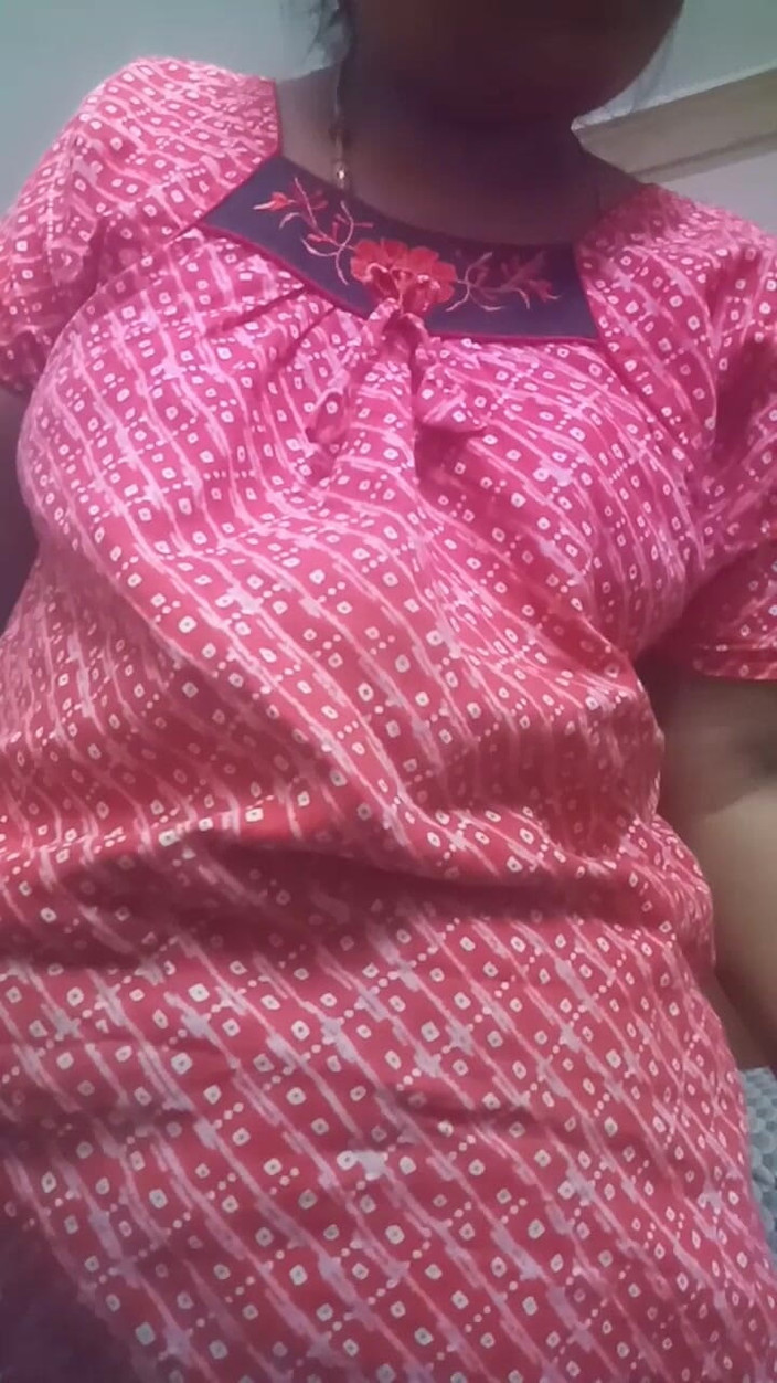 Pickup maami: Moje nevlastní sestra byla naštvaná, sdíleli jsme svobodnou pohovku a...