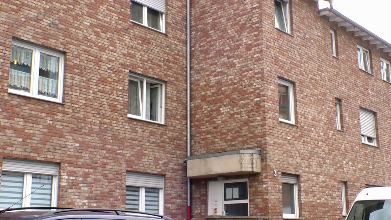 Old & Young: Tätowierte Schlampen Wilde Doppelpenetrations-gangbang-orgie