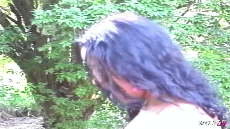 Shemale TS Collection: Trans latina scopata analmente all'aperto da ragazzi