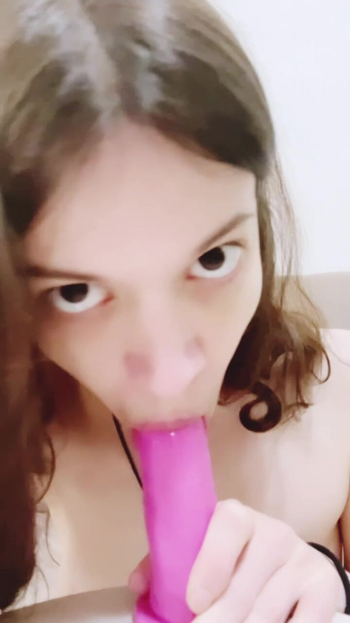 Dolls Cult: Вот что я делаю, когда я одна дома