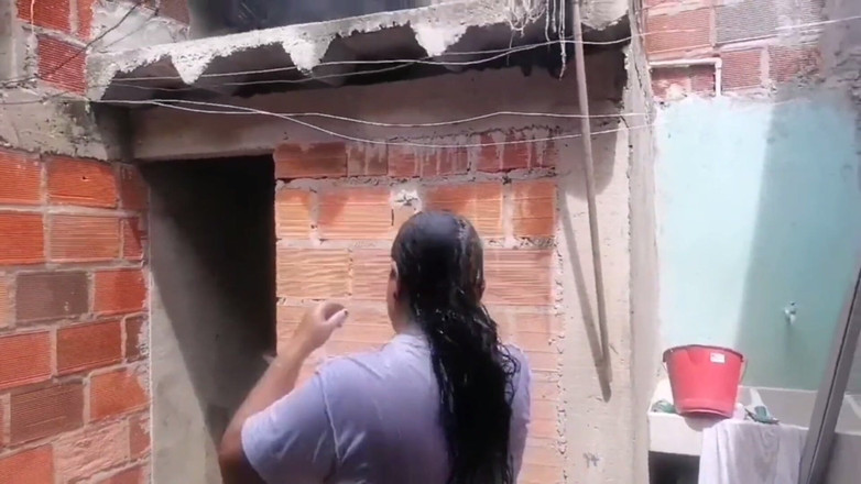 Adribella69: 자지에 목마른 큰 엉덩이의 통통한 콜롬비아 소녀