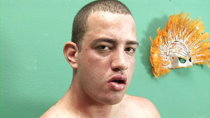 Male Dream: Latynoski głaszcze swojego peckera