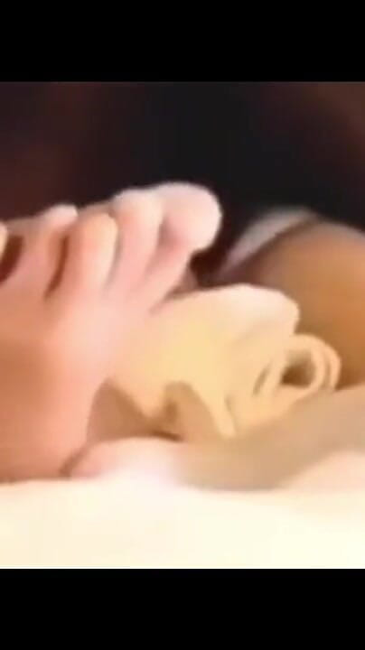 MrGoodBar LongJohnson: Orgasm Feet
