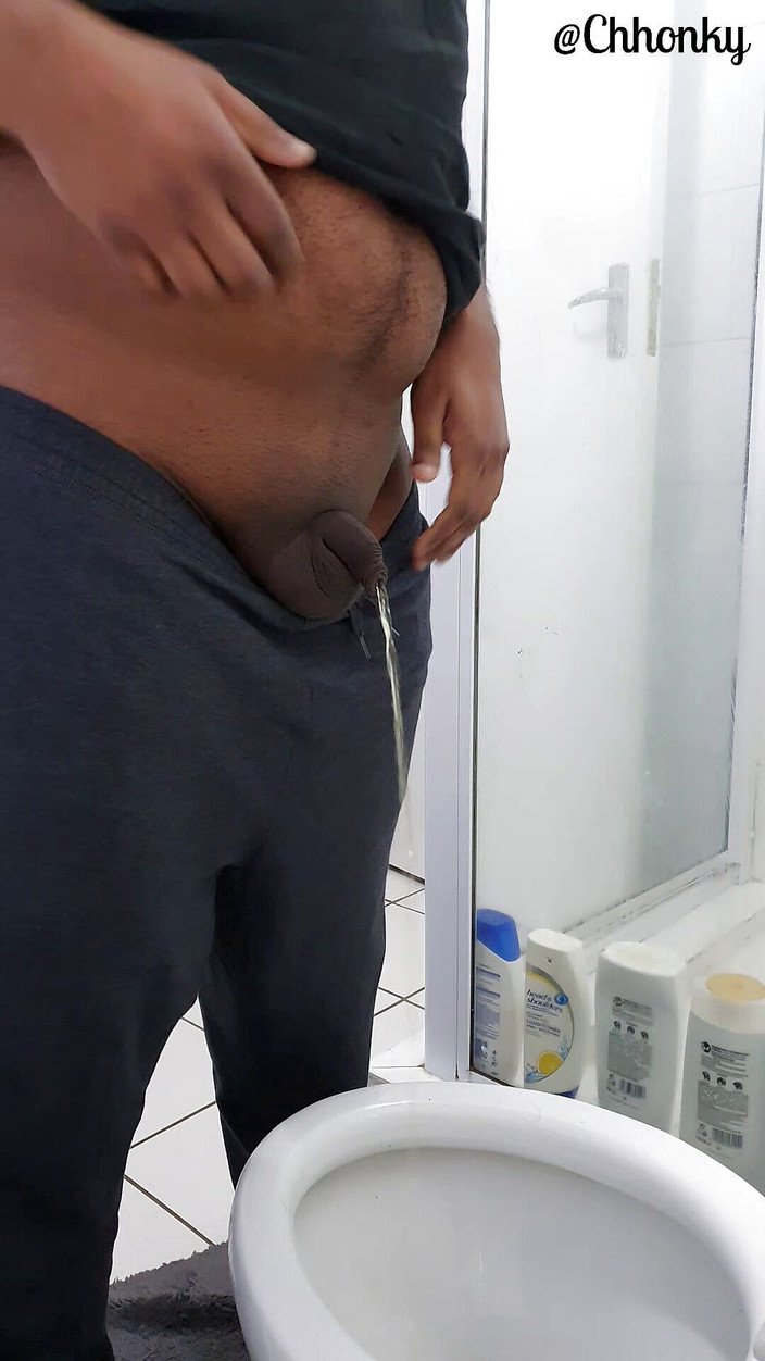 Denim Tiger: Mollige nimmt einen morgen pissen