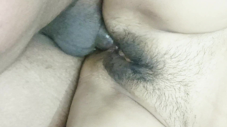 Realdesifuck: Indisk flickvän närbild analsex