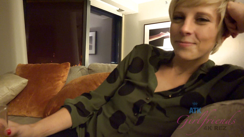 ATK Girlfriends: Liburan virtual bareng makenna blue bagian 1