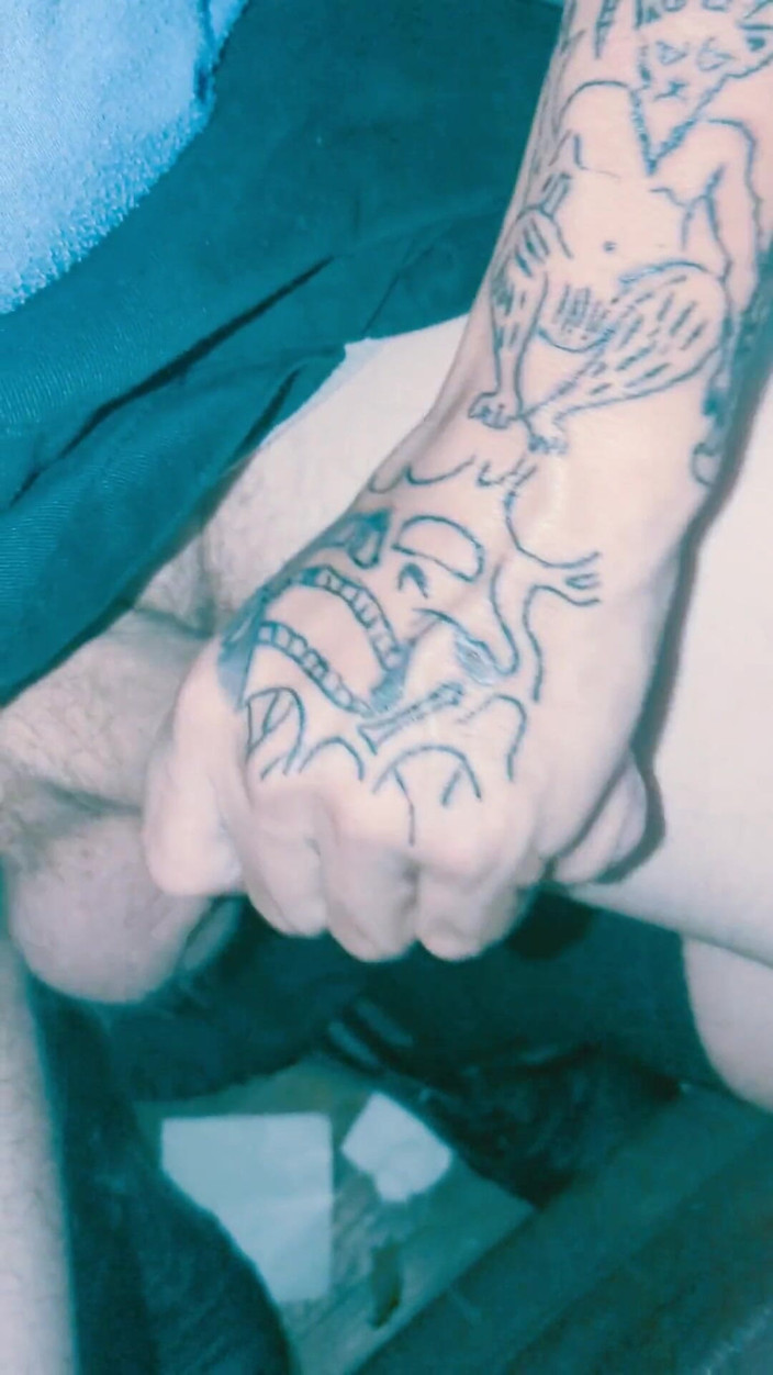 HungBareBackRabbit: Ti mostro i miei 2 nuovi tatuaggi