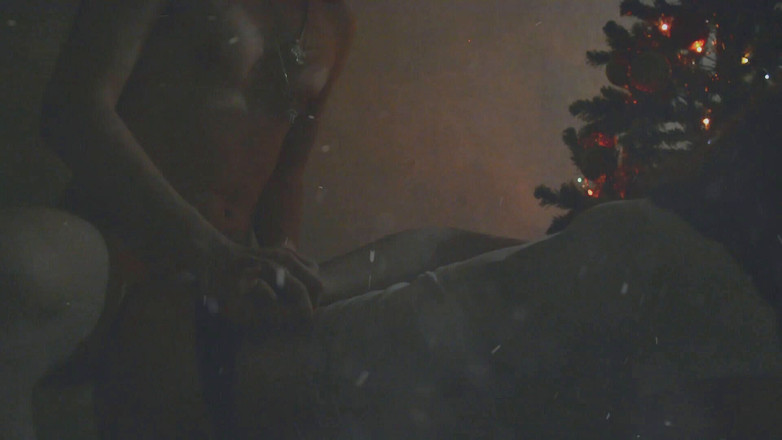 20th century of porn: Kongkek teman wanita saya di bawah pokok, hadiah Krismas