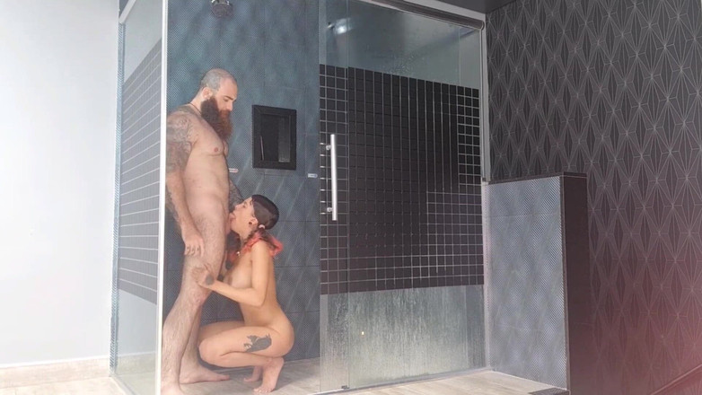 Iron Bikerr: Kongkek di bilik mandi, pancutan mani di muka