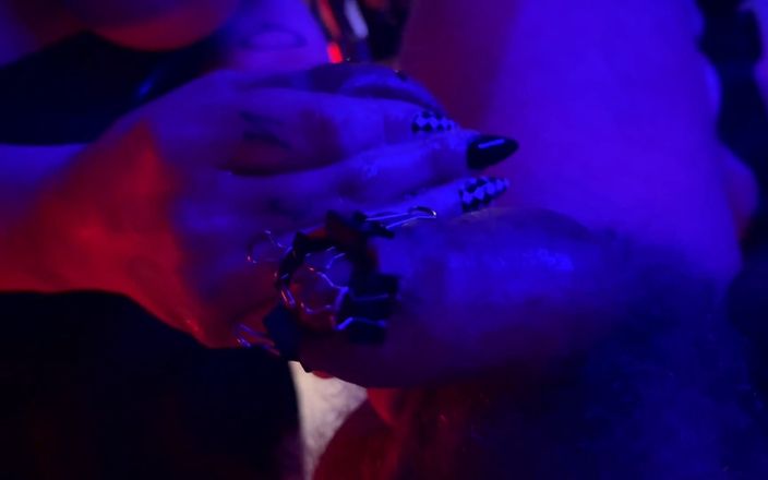 Domina Dark: Spankerellas Dvojité C.b.t.