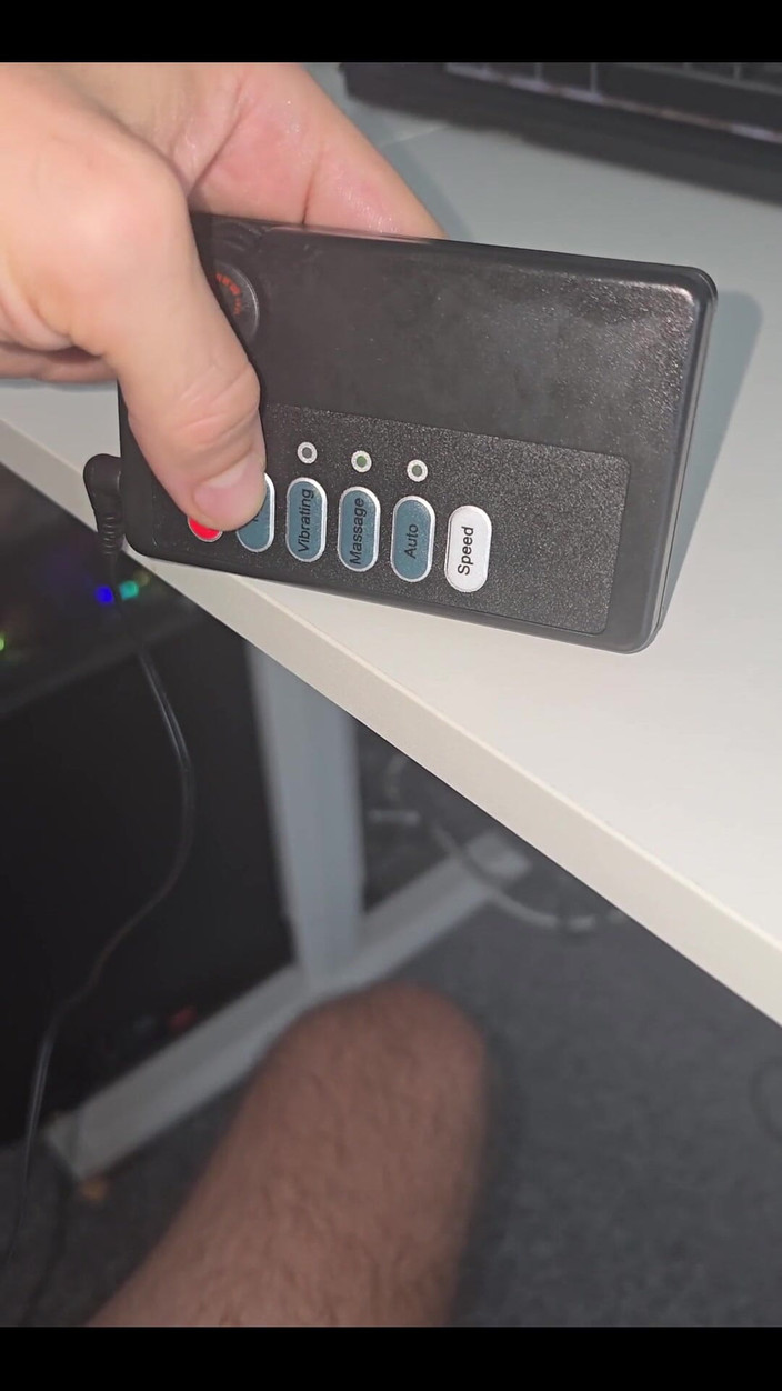 The Max Powers: 일렉트로 자지 쇼크 