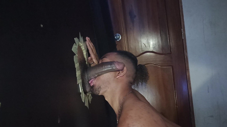 Foxxx_paulo: Glory Hole'daki Kara Cock Beni Sıkıştırdı