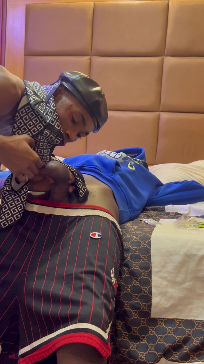 Dickofpolicy: Casa Fratelui Mare, curvă