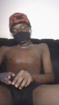 Hot Teen Bursts Big Nut While Moaning and Whimpering.