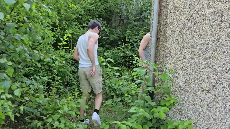 boyzxy212: Я трахнув свою гей-повію за будинком влади і скиглив на його хлопчачу кицьку