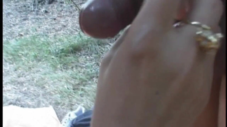 Real Home Made: Veronica loves to take two cocks in the wood - DvD