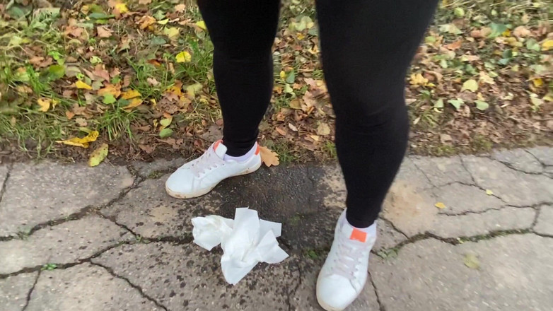 Mia XXX: Miaxxx, pluie dorée