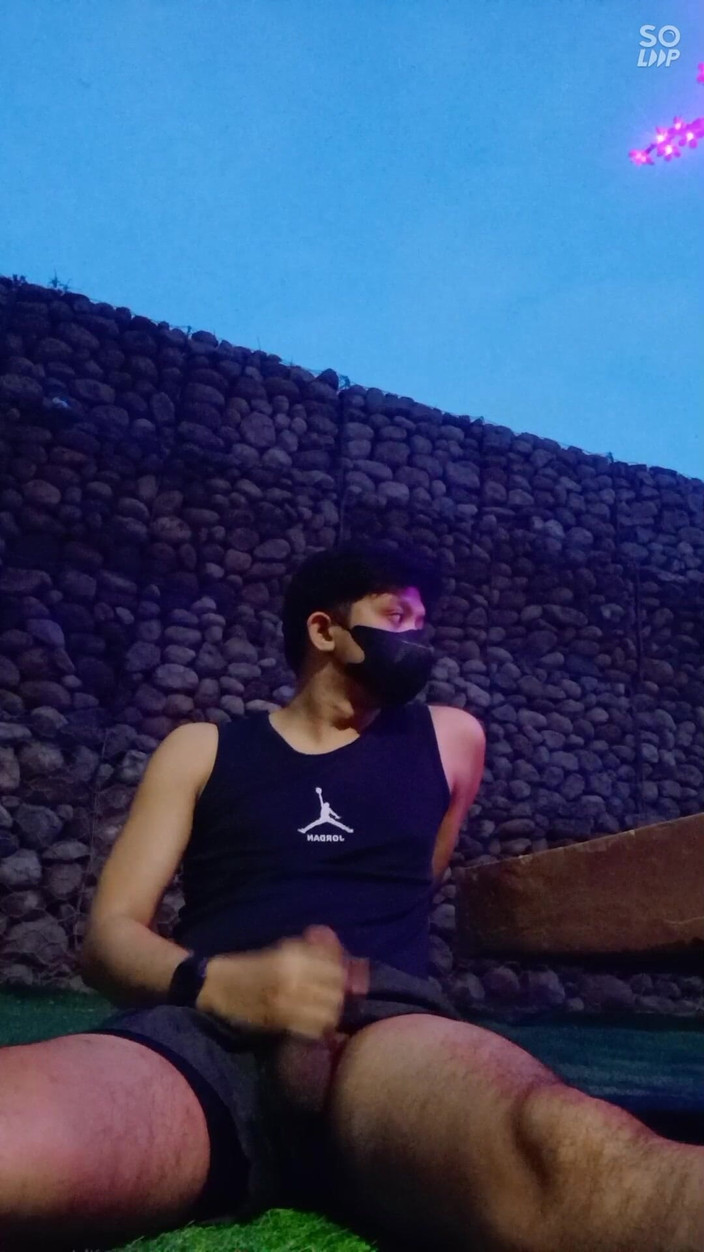 Rent A Gay Productions: Session En Extérieur Twink Asiatique Avec Éjaculation