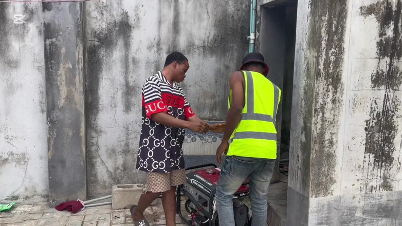 Chief_daddyy: Pria Penghasil Genset