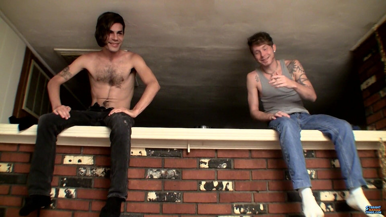 Straight naked thugs: Nadržení kluci si vymrchnou všude!