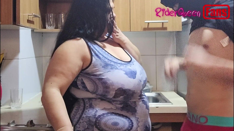 Riderqueen: Videos for Fans: a Masked Young Man Fucks Me in...