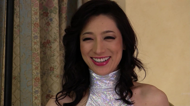 Asian porn collection: Wanita jepang dengan toket kecil lagi asik nyepong kontol dan...