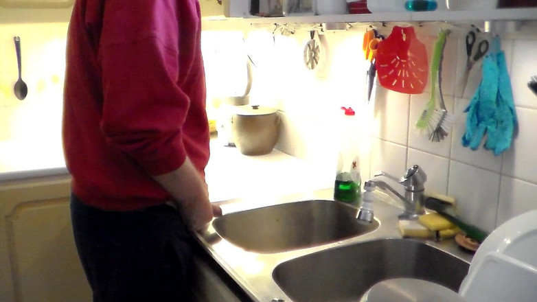 Sex hub male: John Mutfak Lavabosunda Işiyor