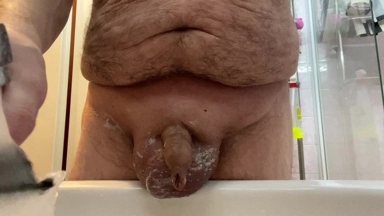 Wichskumpel: 알몸으로 내 작은 자지와 공을 면도해