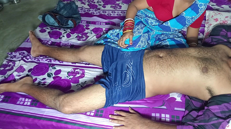 FireeCouple: インドのバービーがレストング・デーヴァルとセックスを披露し、彼が一人でパーティーに来た後