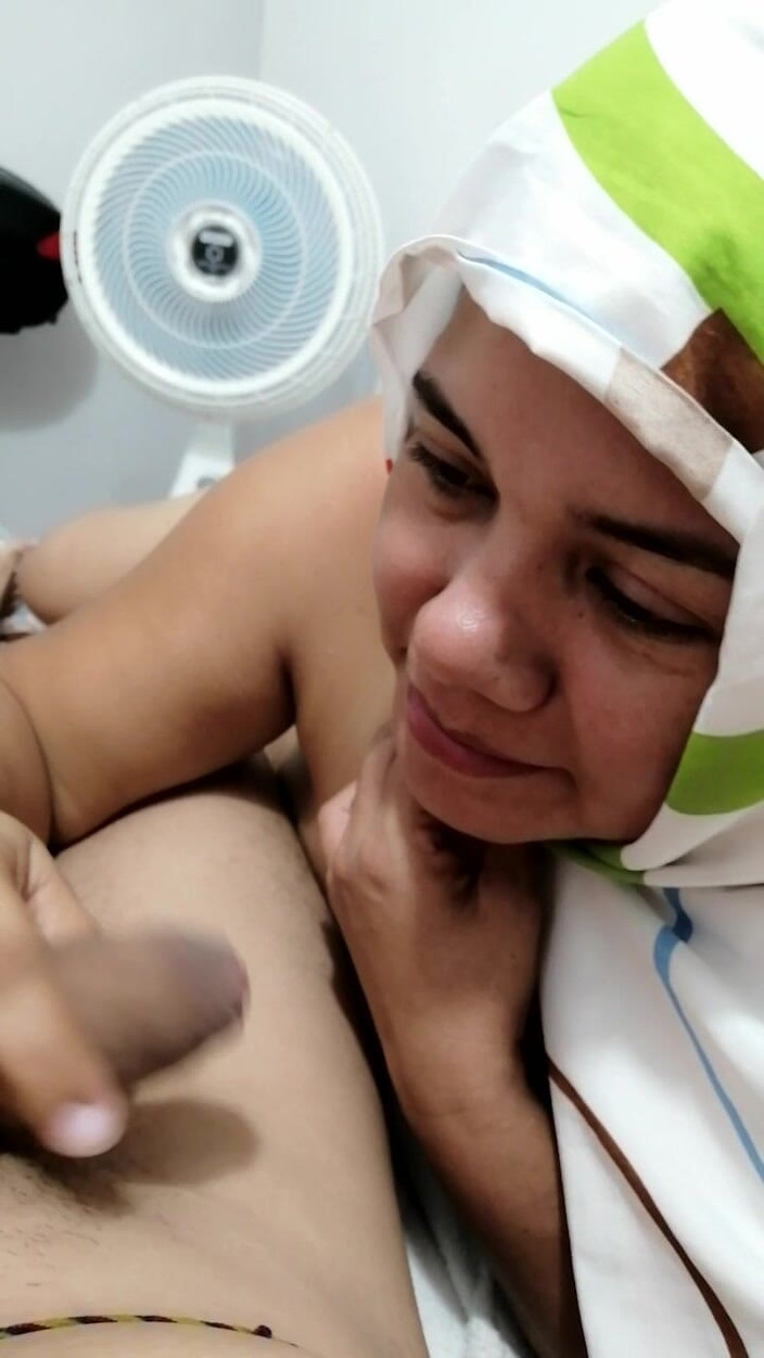 Valkyrie and Luigy Couple: Esta pode ser sua esposa com tesão que adora boquetes...