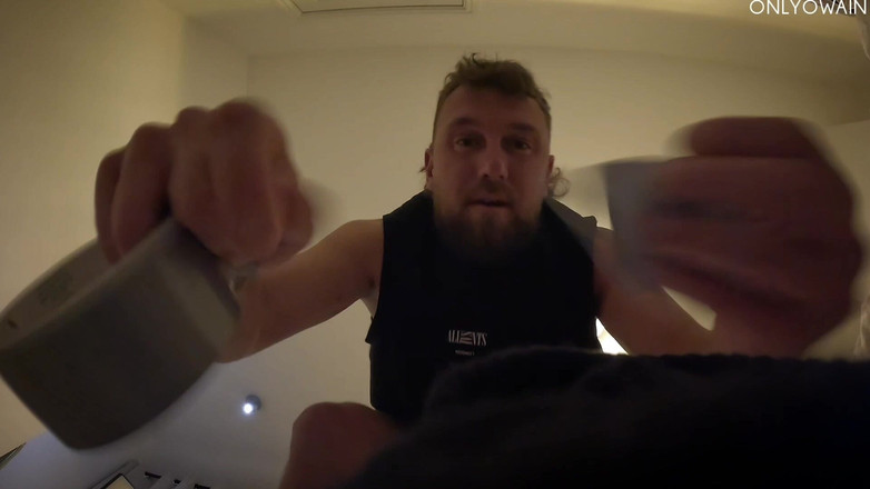 Onlyowain: Taped dan footworship terikat