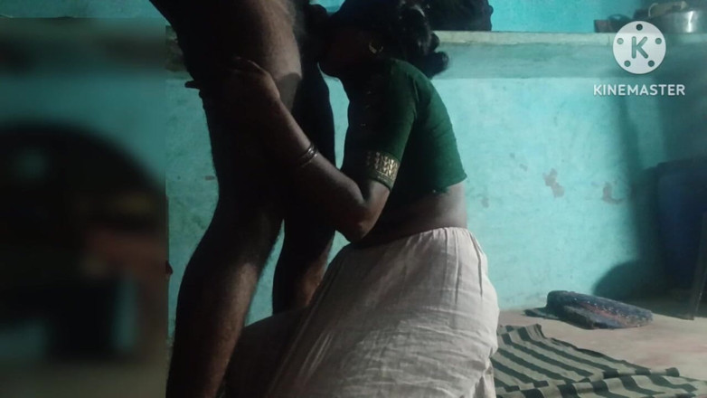 Sexyhousewife99: Village Bhabi Face Fuck Jor Jor Se Muh Me Pani...