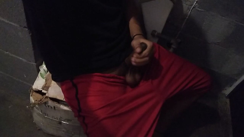 AlexAlejandro13: Saya mahu di tandas