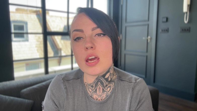 Miss Valentina: Aceite seu lugar beta