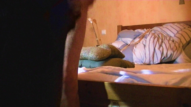 Mark Hannes: Melancap Punuk Katil Telanjang