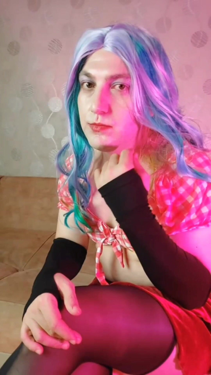 Kitty_Cross: The Medusa Appearance Sissy Pretty Pinky