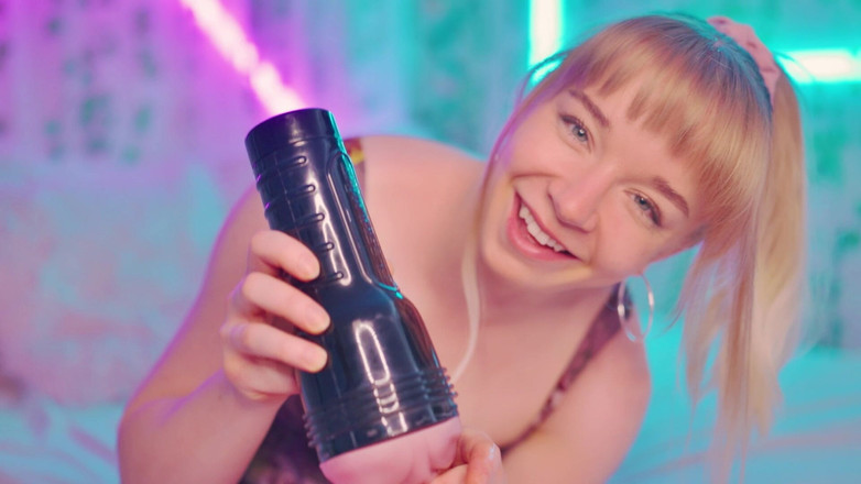 Jolie Lyon: Ibu tiri baru sama kamu