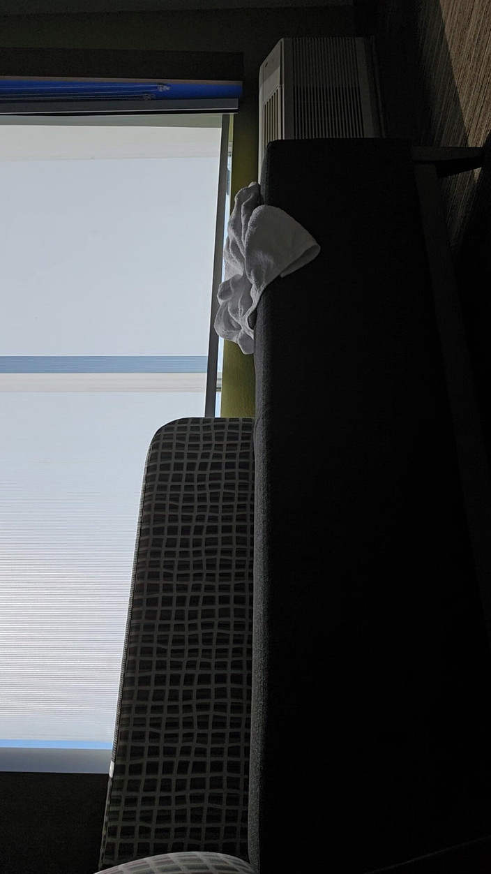 Analthrasher808: 吃它并敲它